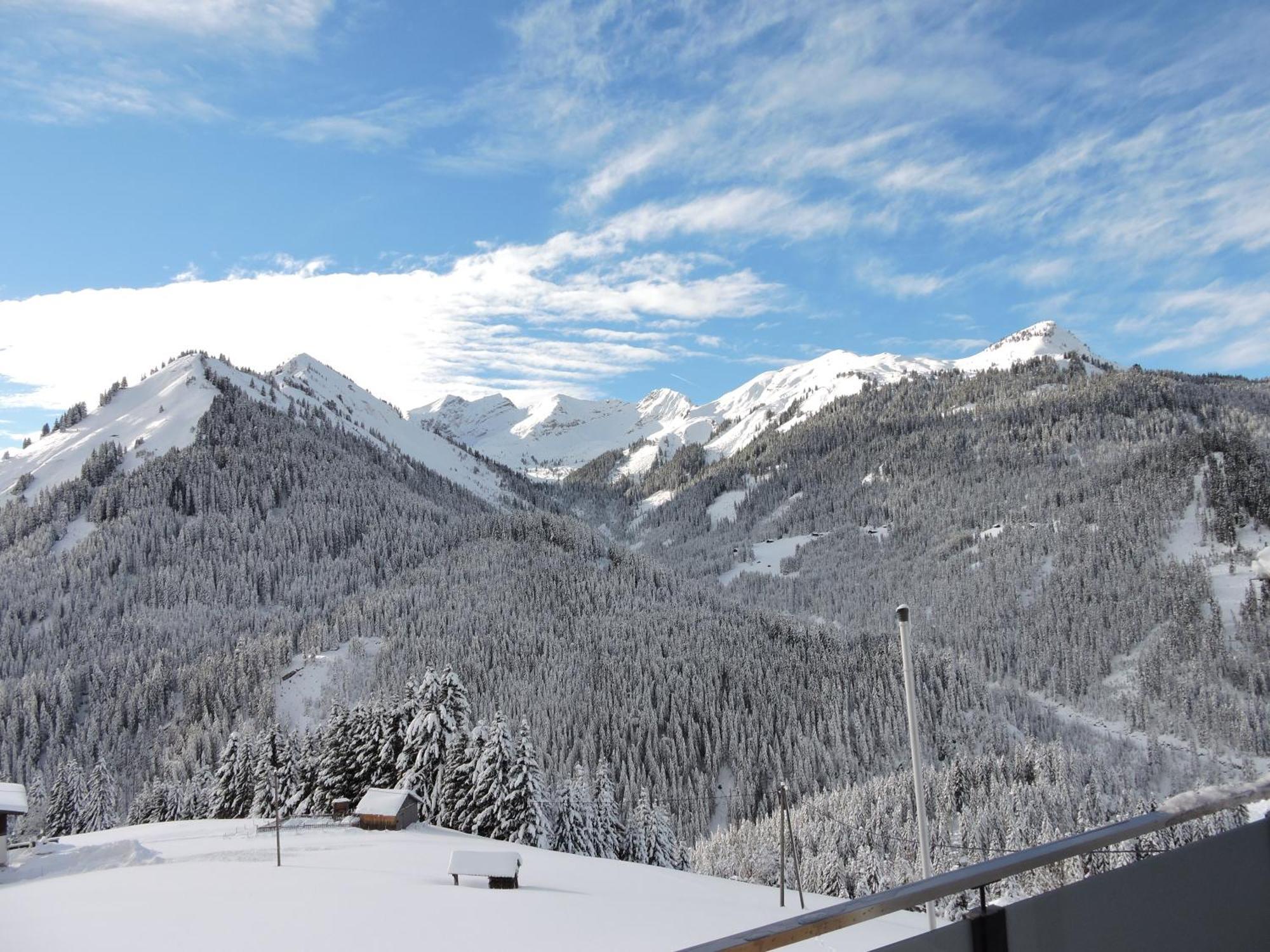Gasthof Bergblick Berwang Exterior photo