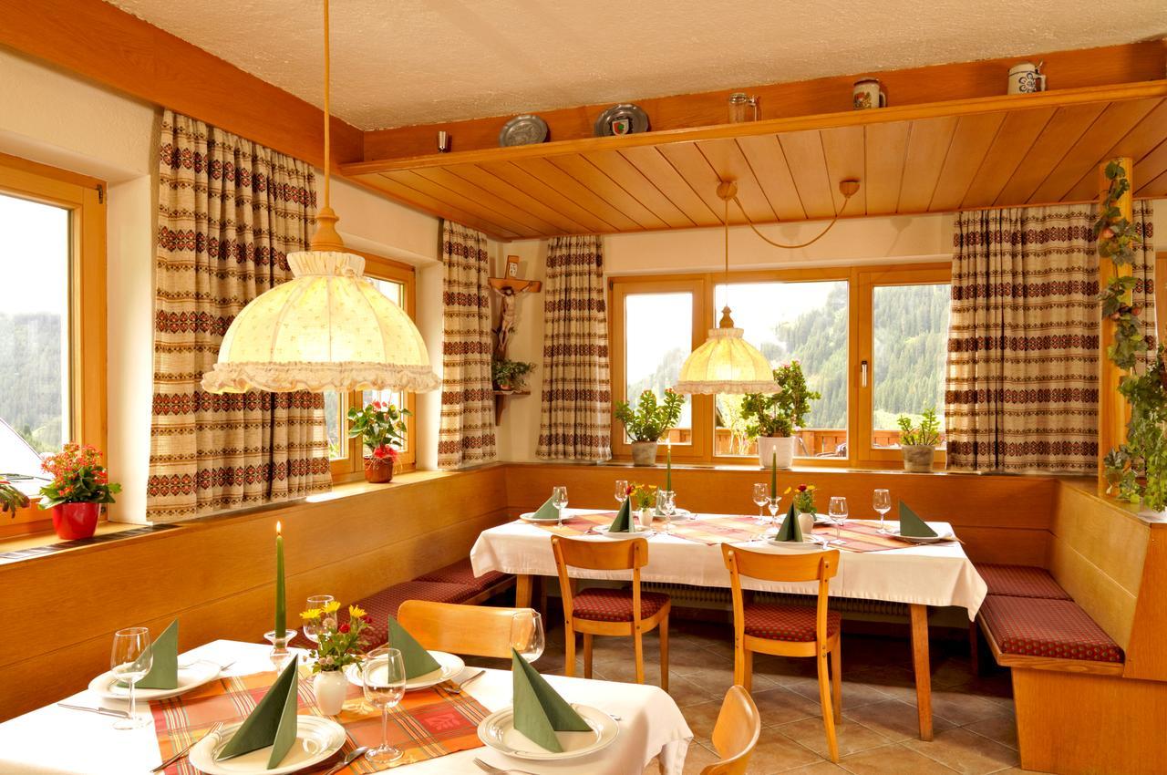 Gasthof Bergblick Berwang Exterior photo