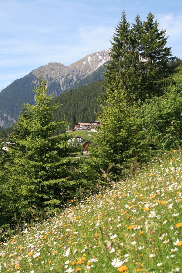 Gasthof Bergblick Berwang Exterior photo